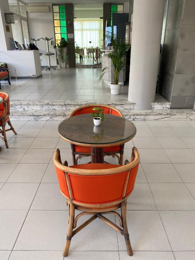 Hotel Flying Пезаро Екстер'єр фото