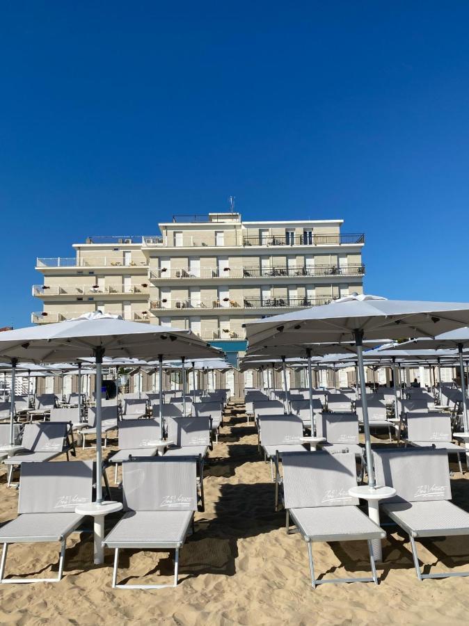 Hotel Flying Пезаро Екстер'єр фото