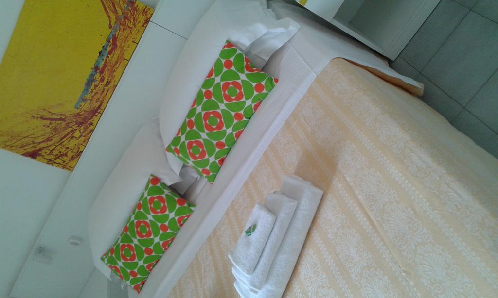 Hotel Flying Пезаро Екстер'єр фото